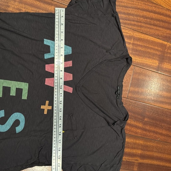 T-shirt. Wide cut. - Picture 5 of 8